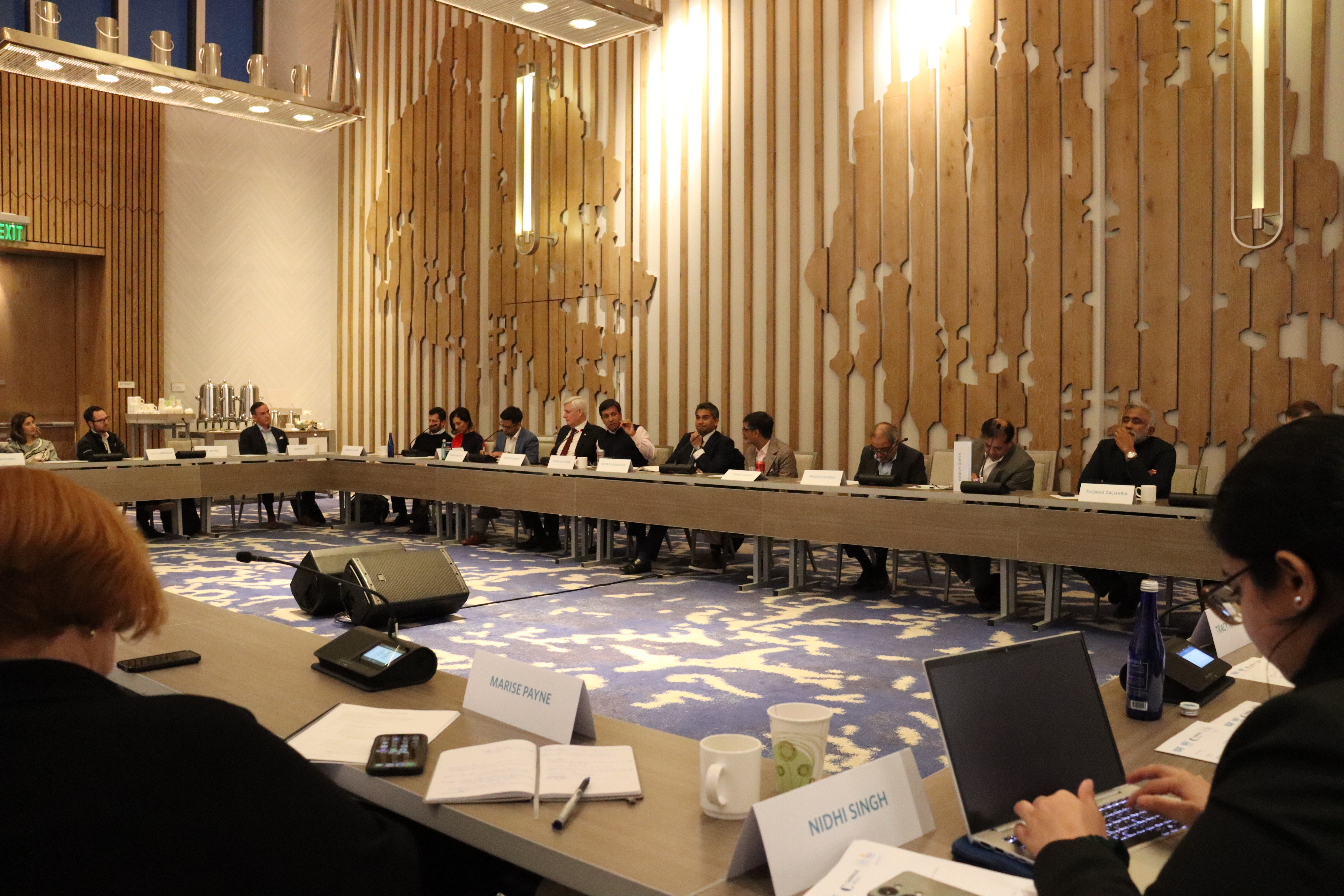 The Need for New Deals: A North–South Bridge and the Future of AI